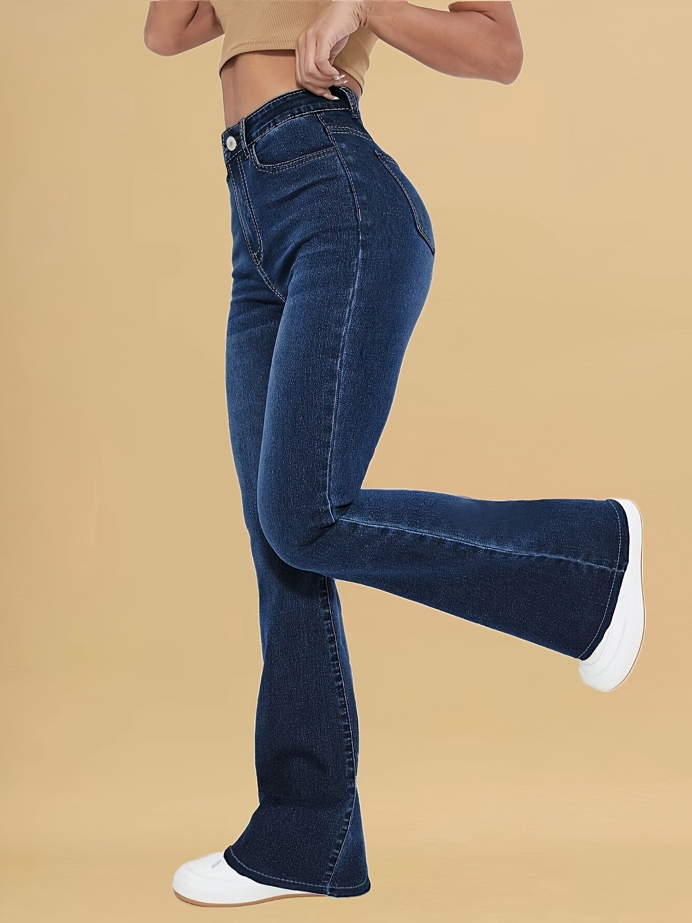 Ines - Modern Chic Flare Jeans