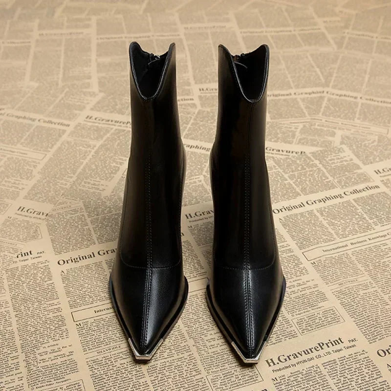 Nox - Chrome Tip Chelsea Boots