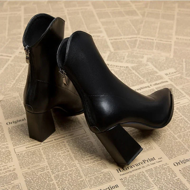 Nox - Chrome Tip Chelsea Boots