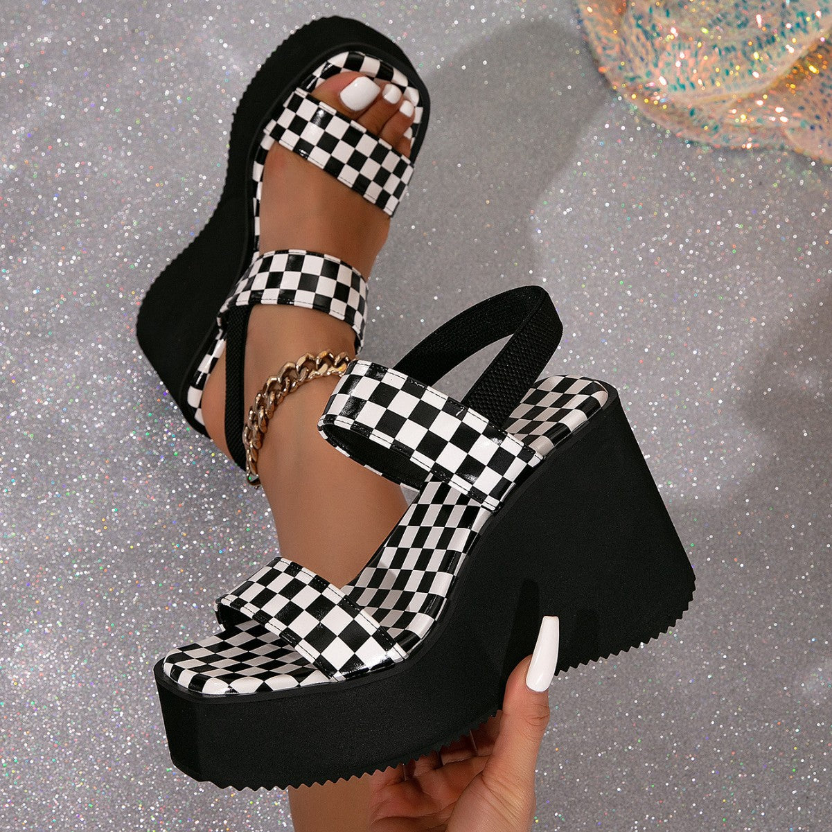 Wayna – Chic Checked Slip-On Wedge Sandals