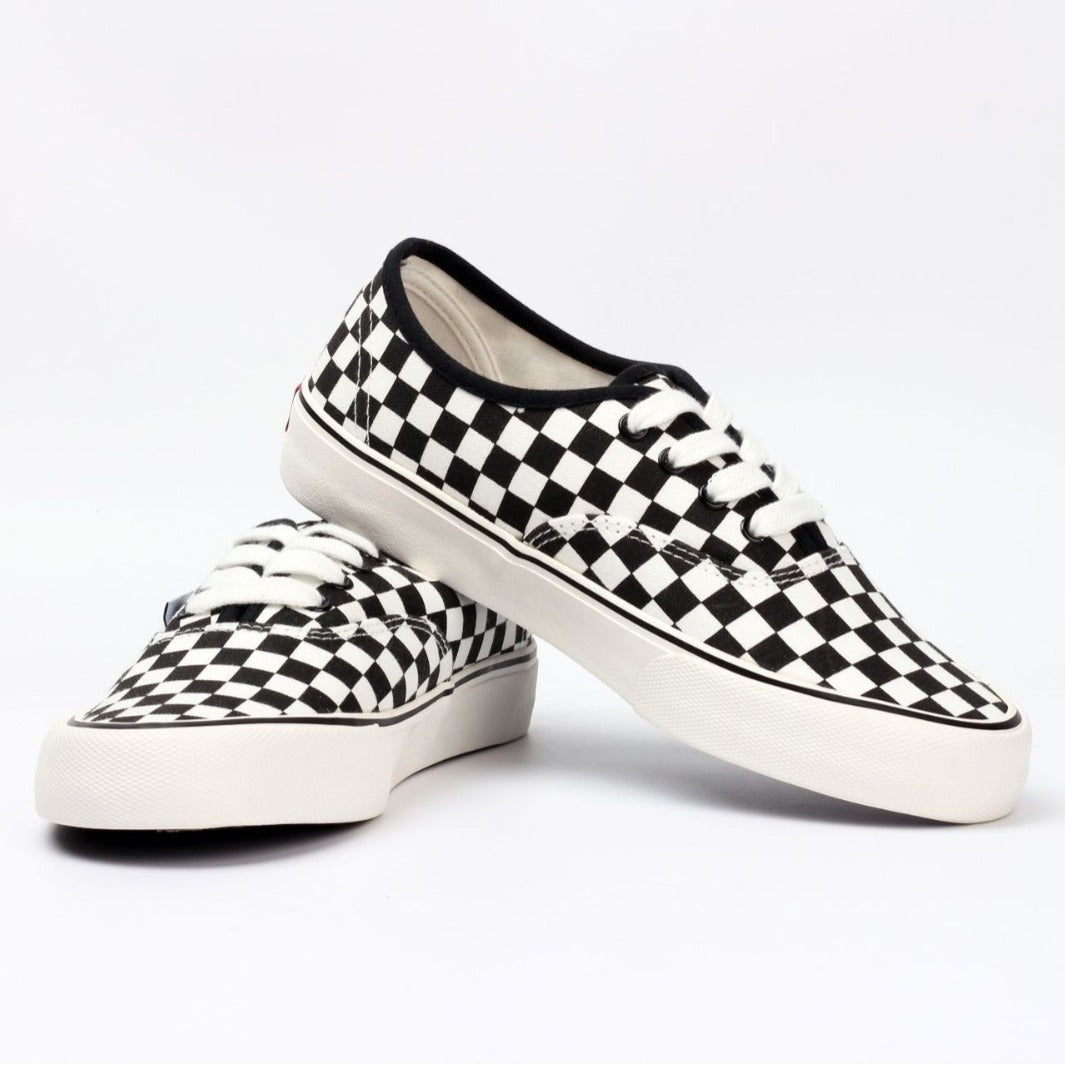 Cliona - Classic Slip-On Checkered Uni-Sex Footwear